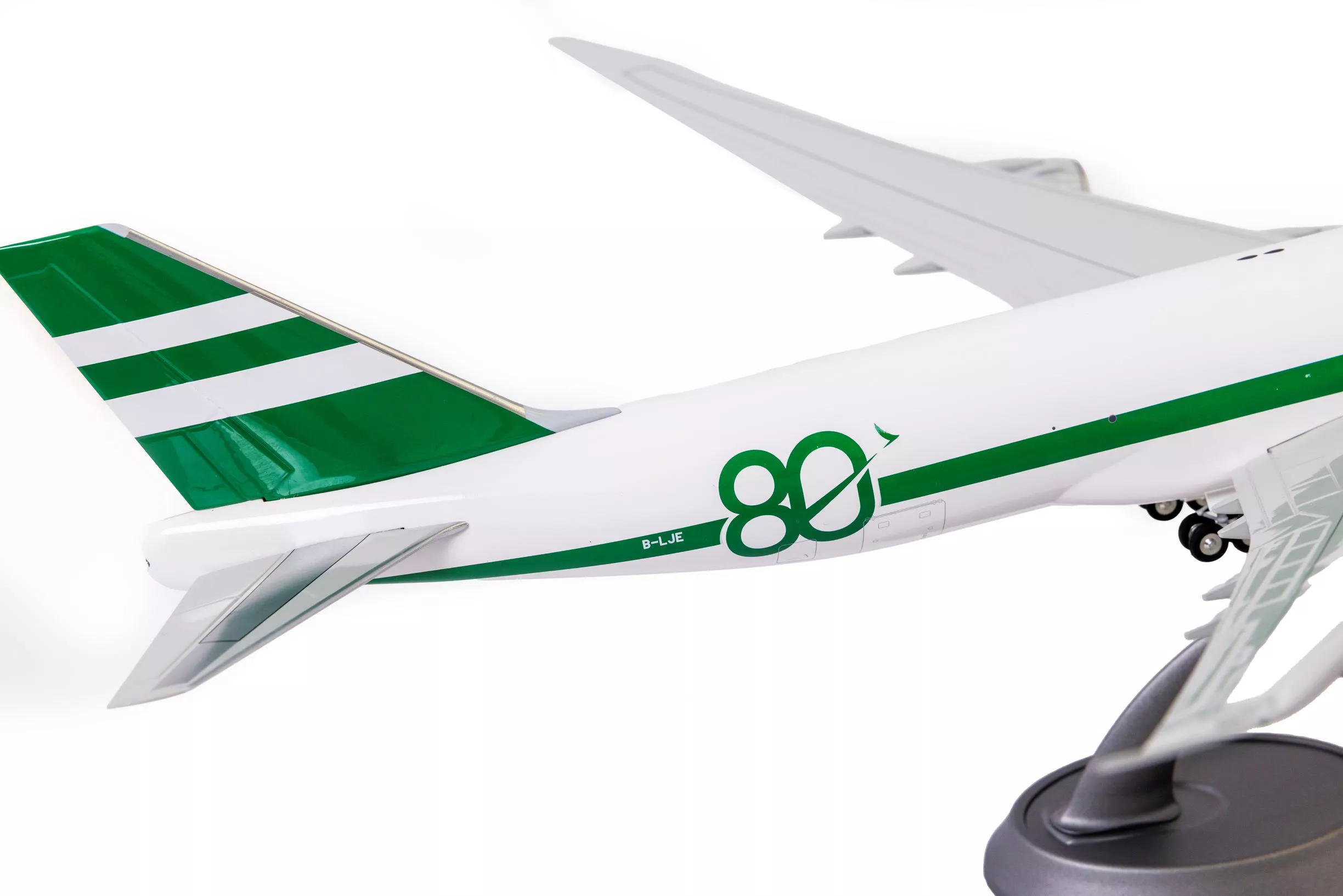 國泰航空 波音B747-8F 80週年紀念塗裝模型（1:200）
