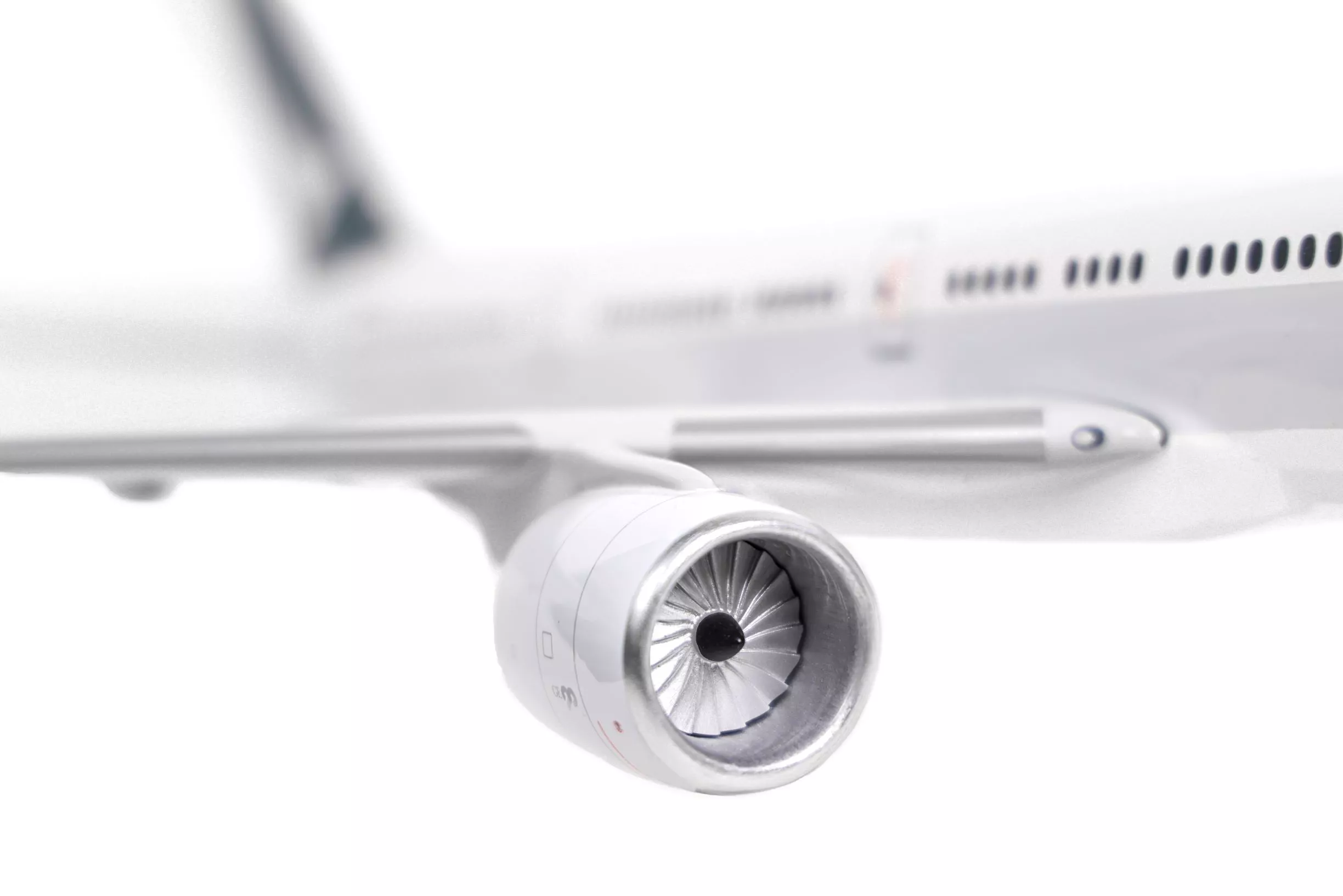 國泰航空 波音777-300ER (1:100) 模型